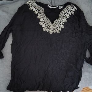 Chic Black Embroidered Blouse